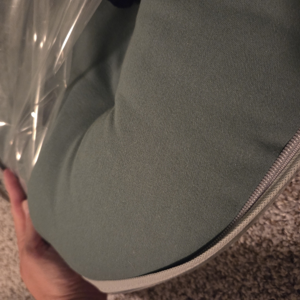 Snuggle Me Infant Lounger